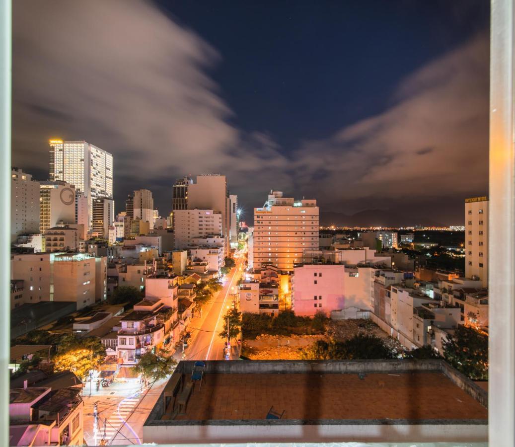 Starlight Nha Trang Hotel Buitenkant foto